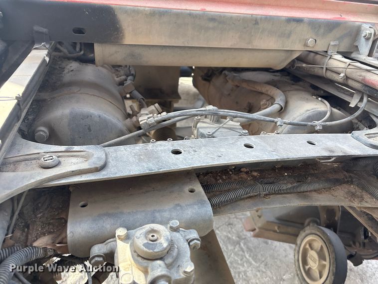 image for item EG8283 2002 Freightliner FC70 street sweeper