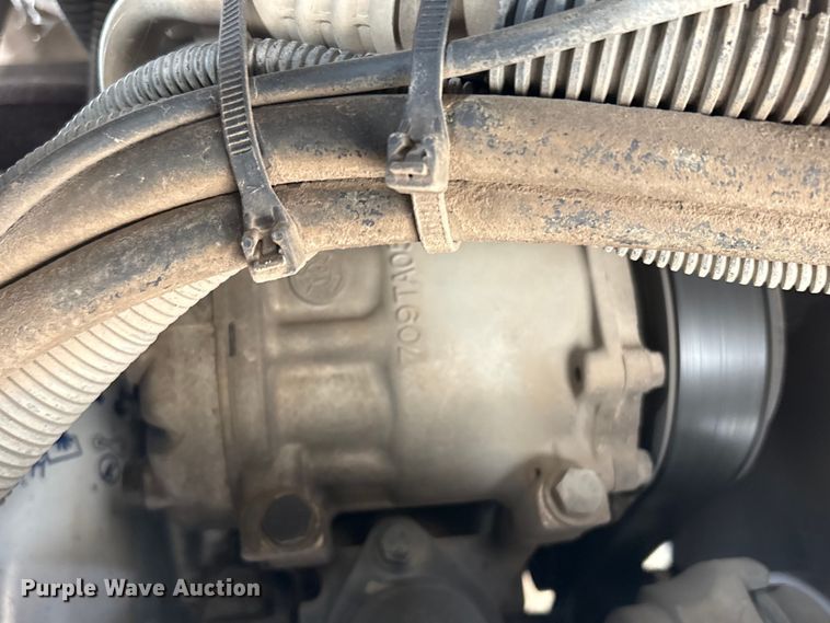 image for item EG8283 2002 Freightliner FC70 street sweeper