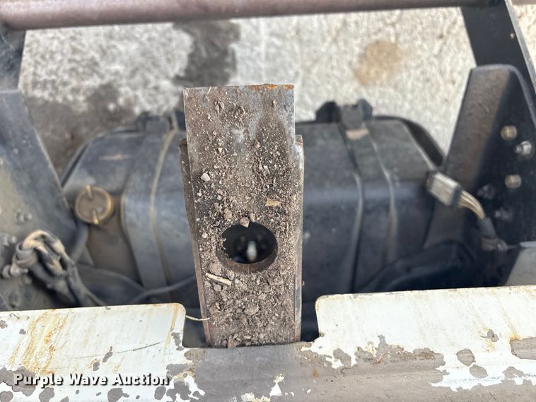 image for item EG8283 2002 Freightliner FC70 street sweeper