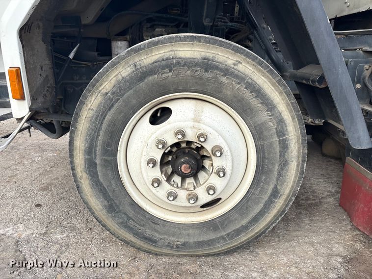 image for item EG8283 2002 Freightliner FC70 street sweeper