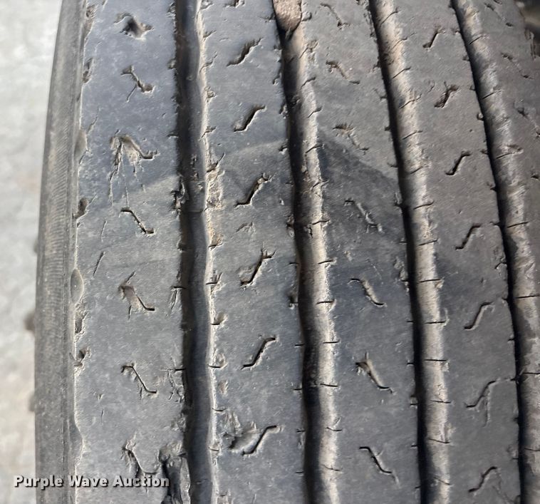 image for item EG8283 2002 Freightliner FC70 street sweeper