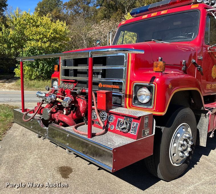 image for item EJ7706 1988 International F2554 pumper fire truck