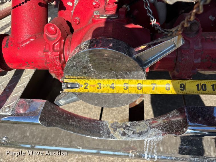 image for item EJ7706 1988 International F2554 pumper fire truck