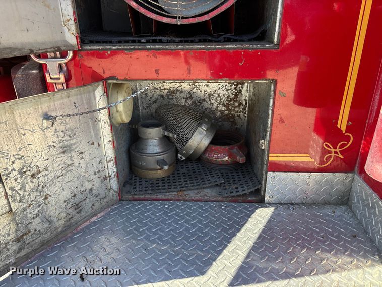 image for item EJ7706 1988 International F2554 pumper fire truck