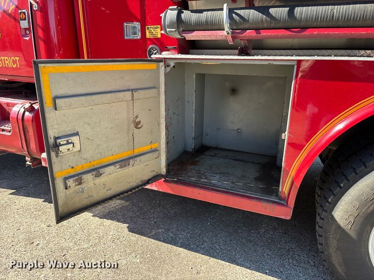 image for item EJ7706 1988 International F2554 pumper fire truck