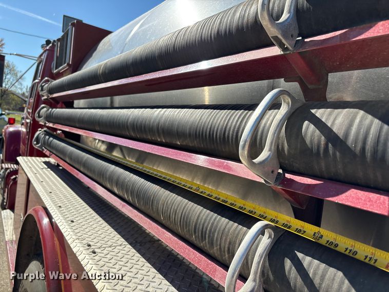 image for item EJ7706 1988 International F2554 pumper fire truck