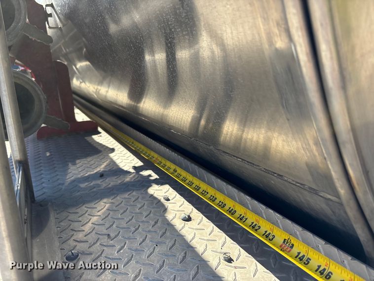 image for item EJ7706 1988 International F2554 pumper fire truck