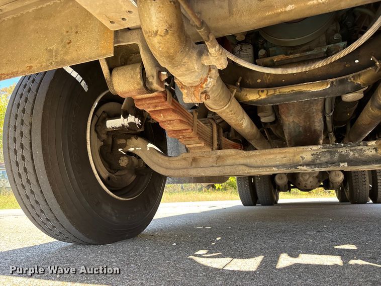 image for item EJ7706 1988 International F2554 pumper fire truck