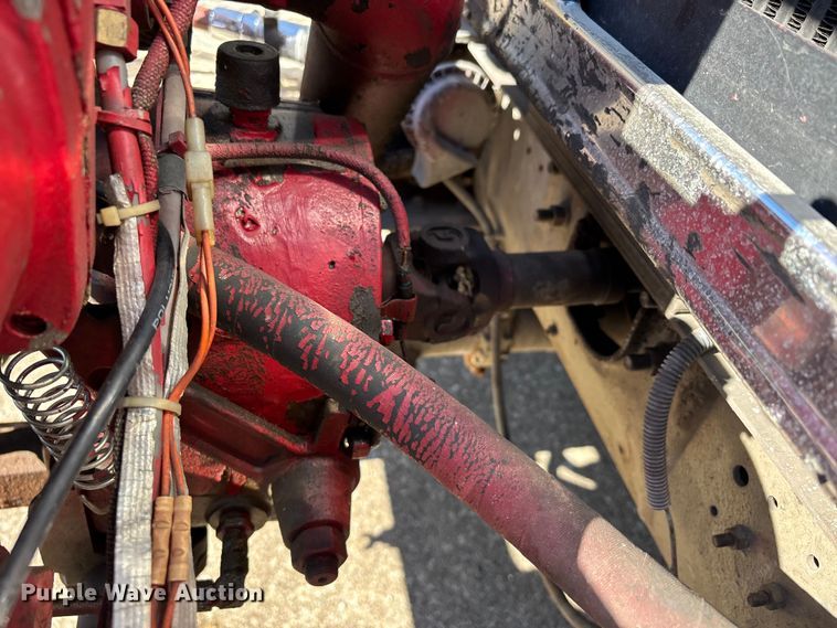 image for item EJ7706 1988 International F2554 pumper fire truck