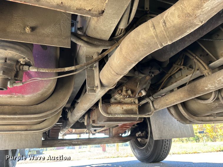 image for item EJ7706 1988 International F2554 pumper fire truck