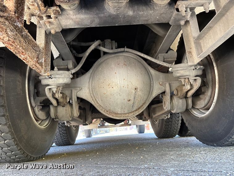 image for item EJ7706 1988 International F2554 pumper fire truck