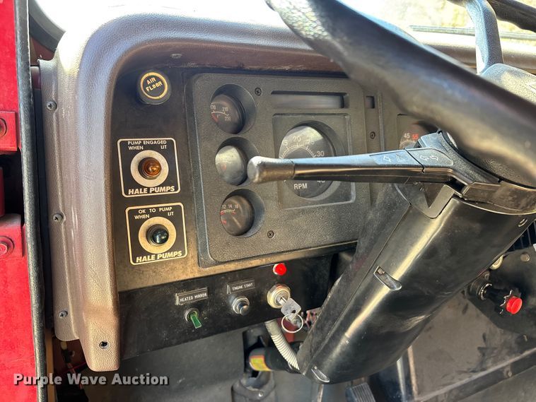 image for item EJ7706 1988 International F2554 pumper fire truck