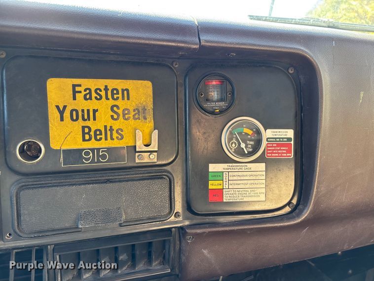 image for item EJ7706 1988 International F2554 pumper fire truck