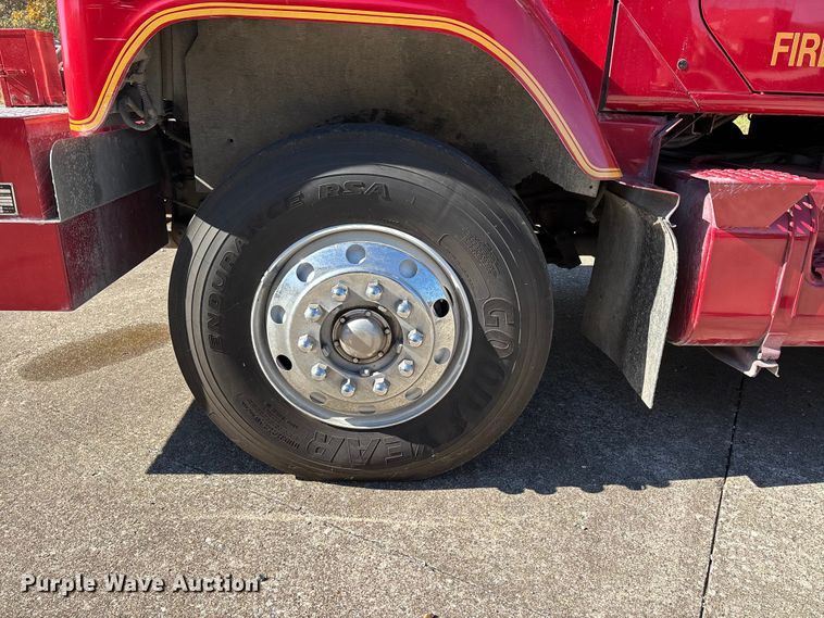 image for item EJ7706 1988 International F2554 pumper fire truck