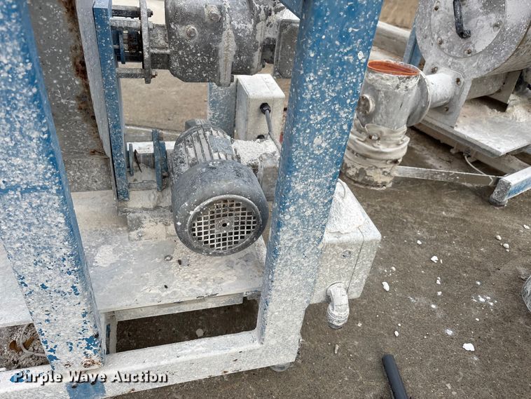 image for item EJ7752  (3) single screw feeders with scales