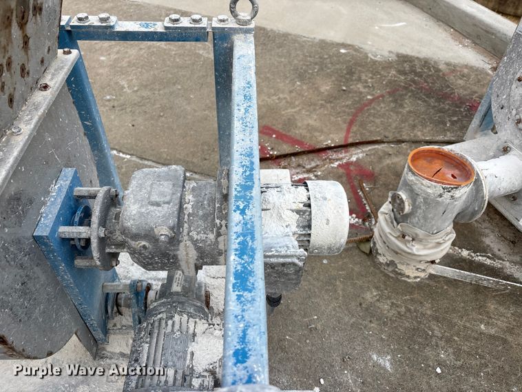 image for item EJ7752  (3) single screw feeders with scales