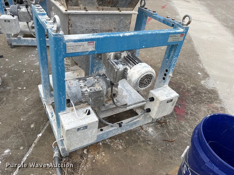 image for item EJ7752  (3) single screw feeders with scales