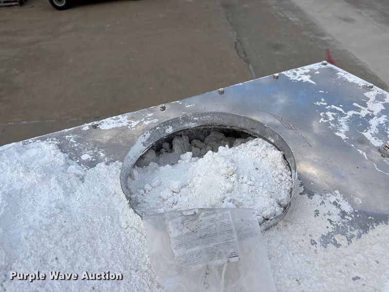 image for item EJ7752  (3) single screw feeders with scales