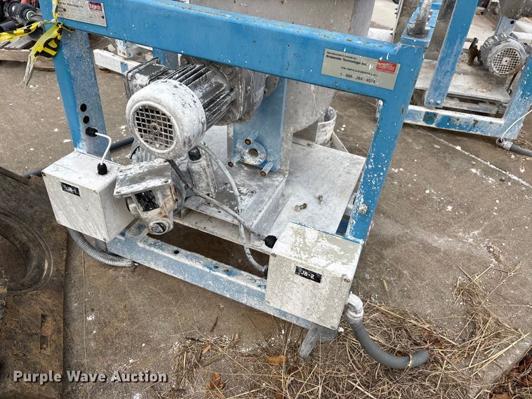 image for item EJ7752  (3) single screw feeders with scales