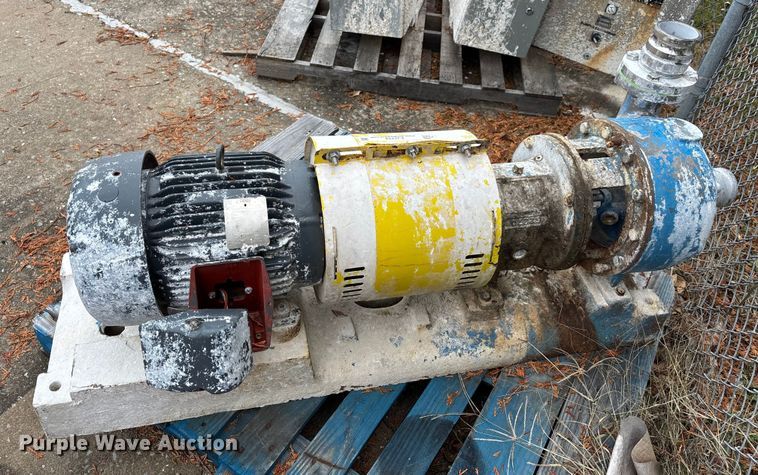 image for item EJ7754  (2) electric motors with pump 