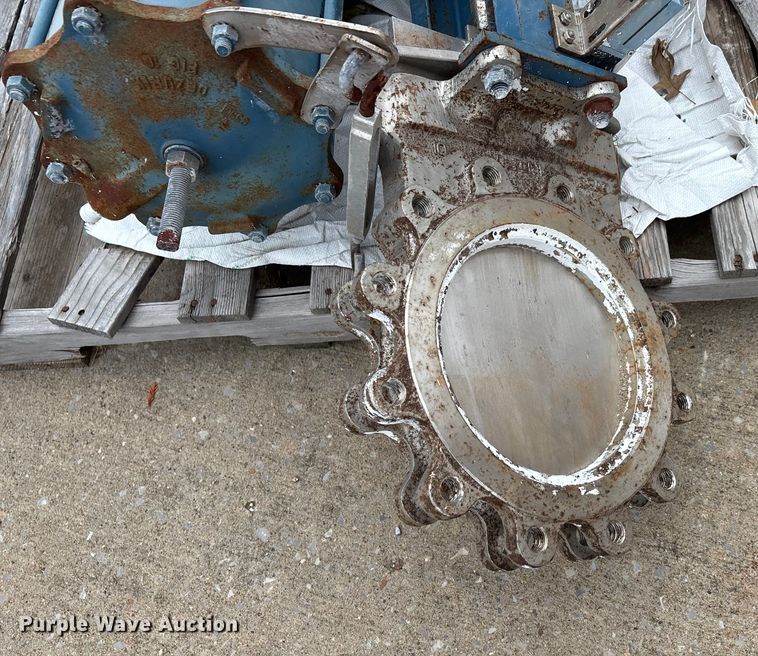 image for item EJ7754  (2) electric motors with pump 