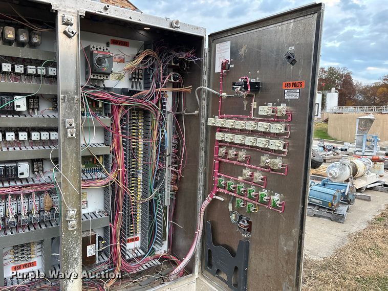 image for item EJ7755 (5) electrical control cabinets 