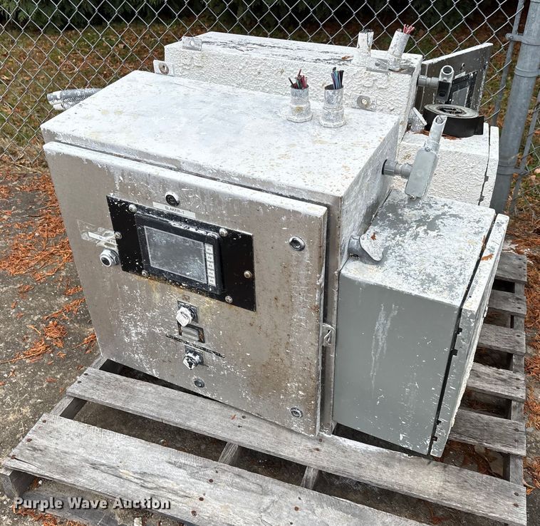 image for item EJ7755 (5) electrical control cabinets 