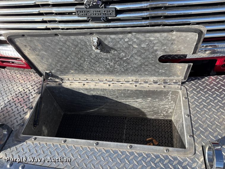 image for item EM6167 2006 American LaFance Metropolitan pumper fire truck