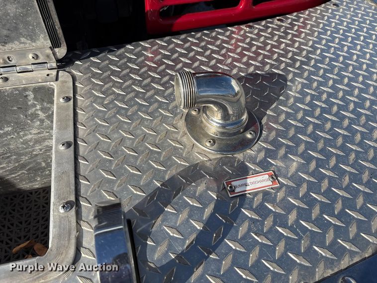 image for item EM6167 2006 American LaFance Metropolitan pumper fire truck