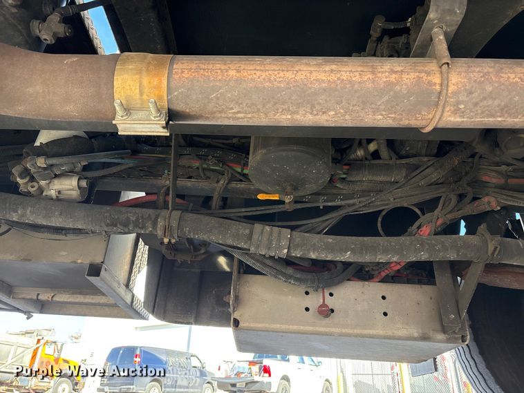 image for item EM6167 2006 American LaFance Metropolitan pumper fire truck