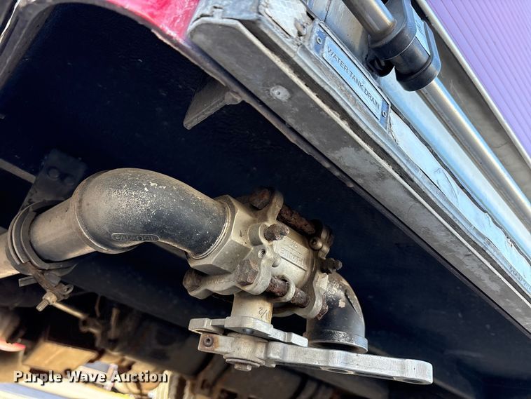 image for item EM6167 2006 American LaFance Metropolitan pumper fire truck