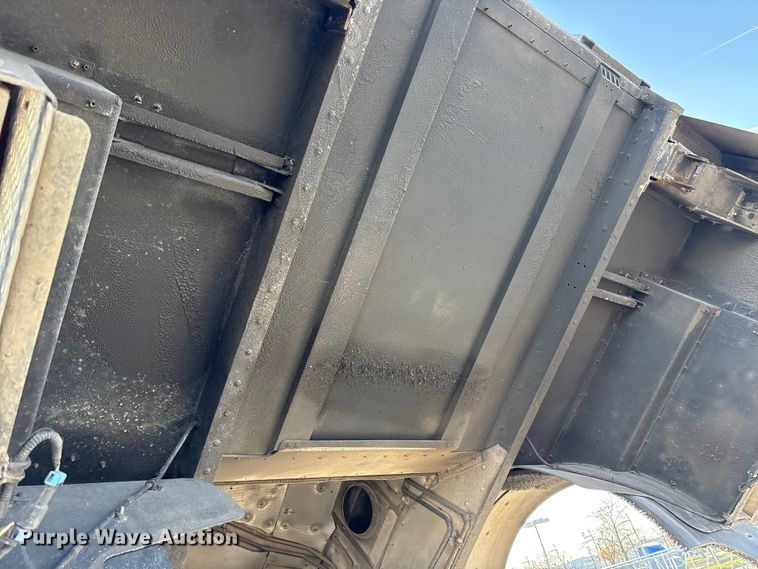 image for item EM6167 2006 American LaFance Metropolitan pumper fire truck