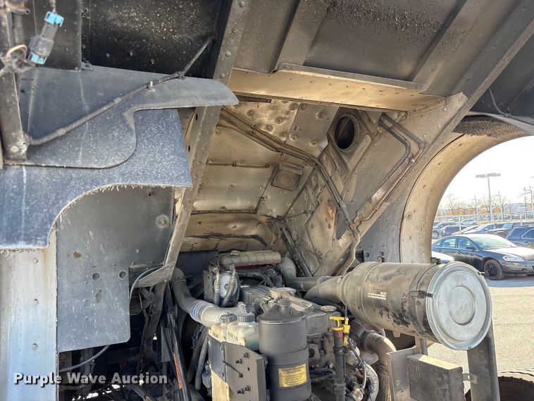 image for item EM6167 2006 American LaFance Metropolitan pumper fire truck