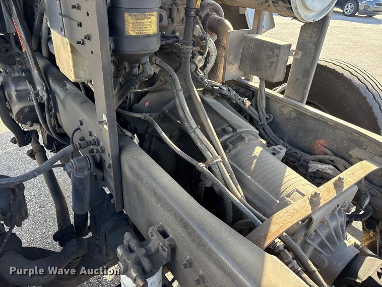 image for item EM6167 2006 American LaFance Metropolitan pumper fire truck