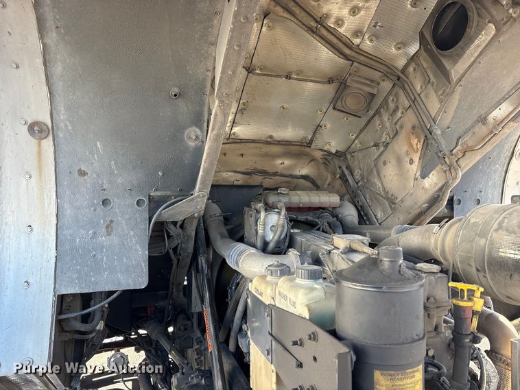 image for item EM6167 2006 American LaFance Metropolitan pumper fire truck