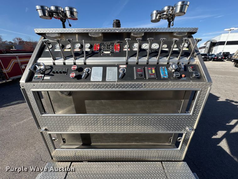 image for item EM6167 2006 American LaFance Metropolitan pumper fire truck