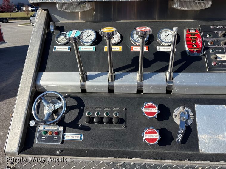 image for item EM6167 2006 American LaFance Metropolitan pumper fire truck