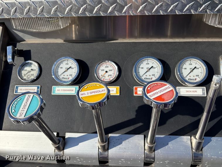 image for item EM6167 2006 American LaFance Metropolitan pumper fire truck