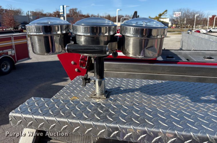 image for item EM6167 2006 American LaFance Metropolitan pumper fire truck