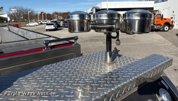 image for item EM6167 2006 American LaFance Metropolitan pumper fire truck