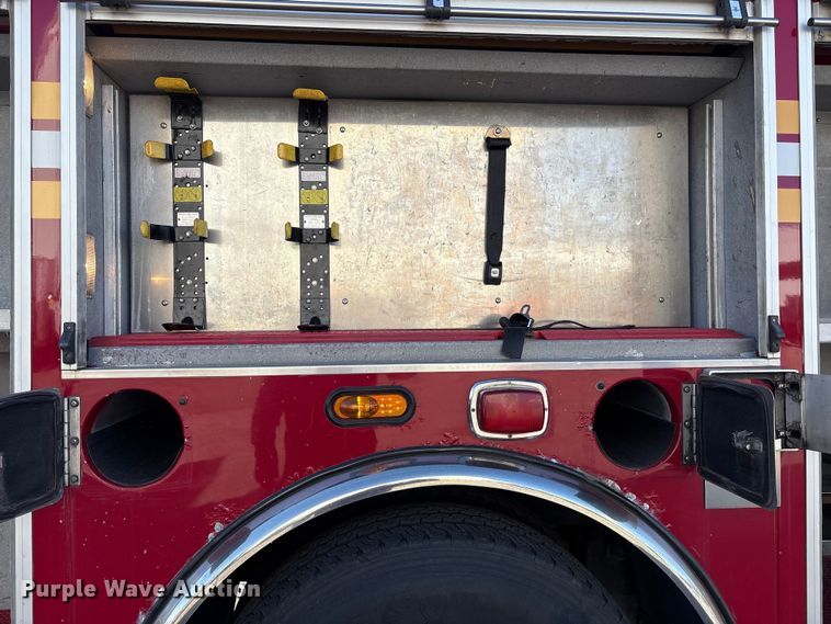 image for item EM6167 2006 American LaFance Metropolitan pumper fire truck