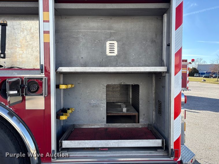 image for item EM6167 2006 American LaFance Metropolitan pumper fire truck