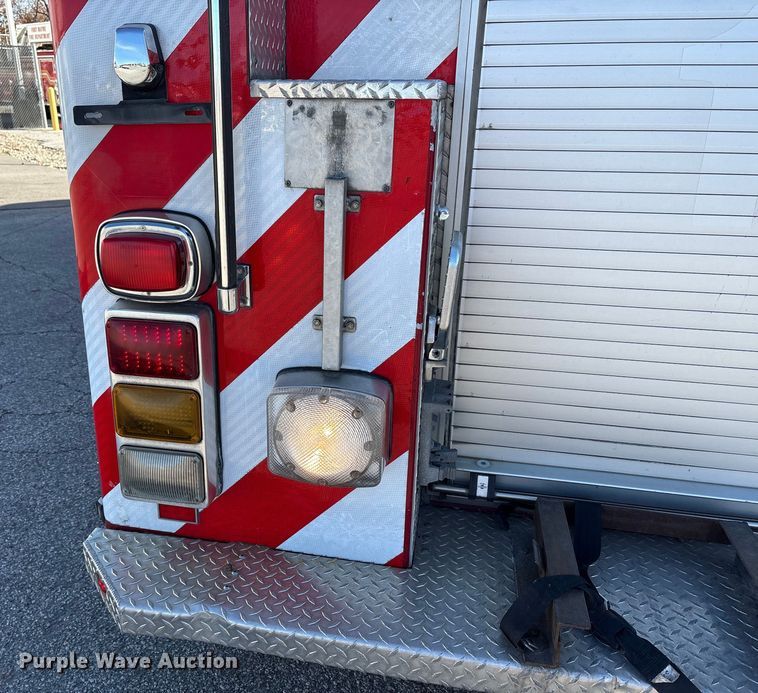 image for item EM6167 2006 American LaFance Metropolitan pumper fire truck