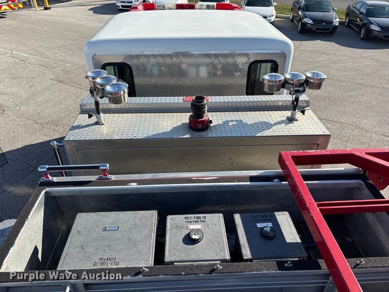 image for item EM6167 2006 American LaFance Metropolitan pumper fire truck