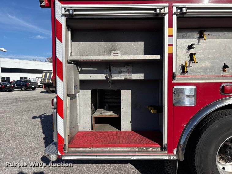 image for item EM6167 2006 American LaFance Metropolitan pumper fire truck