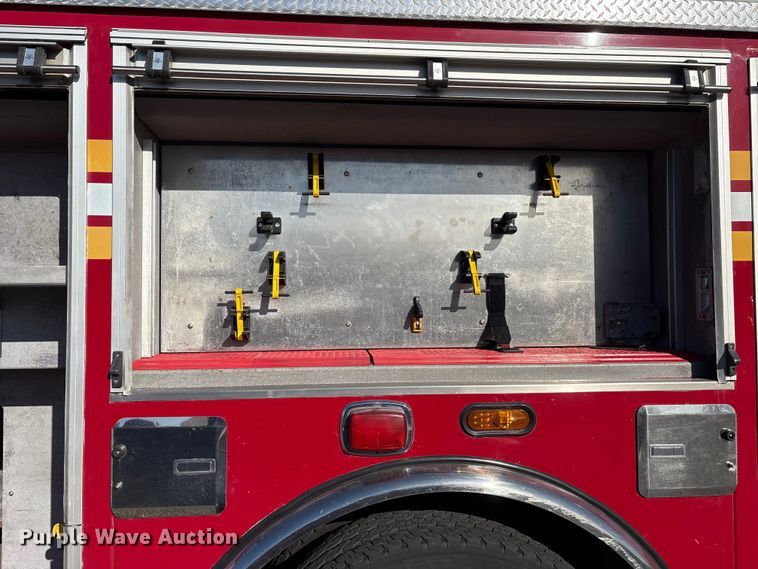 image for item EM6167 2006 American LaFance Metropolitan pumper fire truck