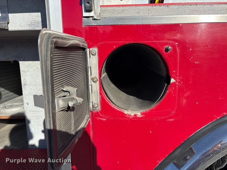 image for item EM6167 2006 American LaFance Metropolitan pumper fire truck