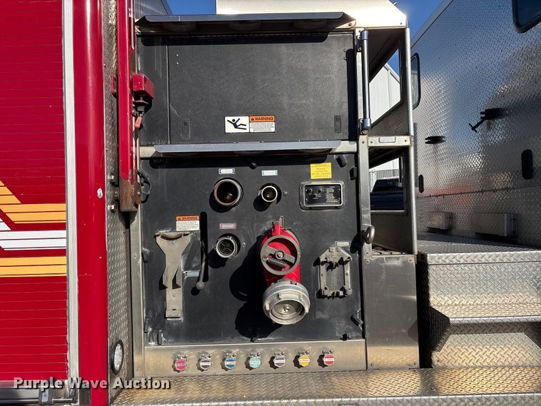 image for item EM6167 2006 American LaFance Metropolitan pumper fire truck