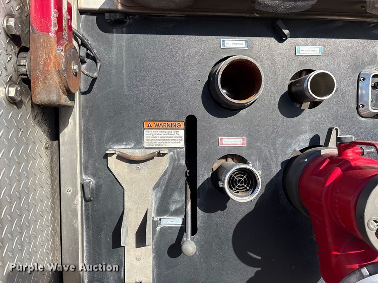 image for item EM6167 2006 American LaFance Metropolitan pumper fire truck