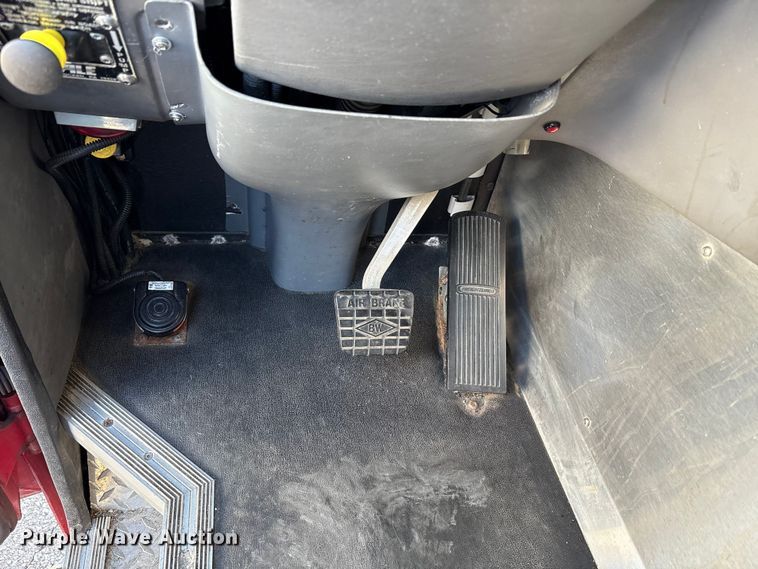 image for item EM6167 2006 American LaFance Metropolitan pumper fire truck